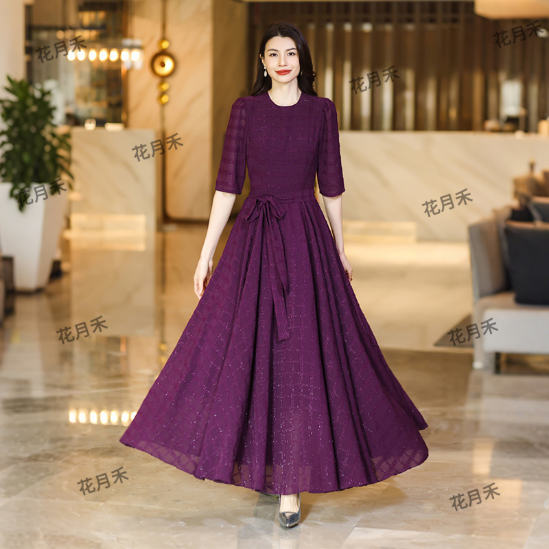 2025年春秋冬V领紫色连衣裙收腰显瘦长裙妈妈款短款小个子沙滩裙