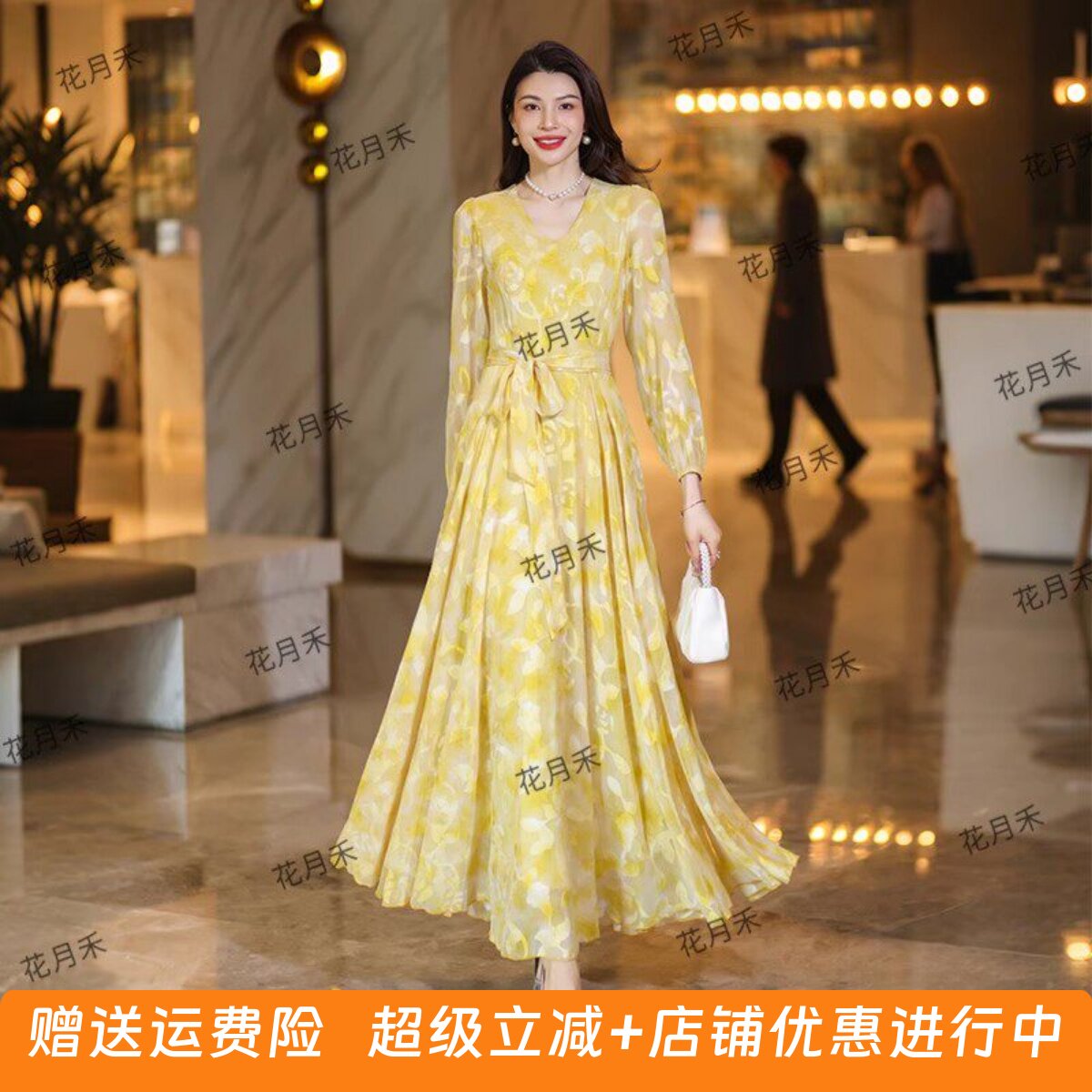 2026年春夏新款优雅V领印花连衣裙收腰显瘦长裙旅游度假沙滩裙子