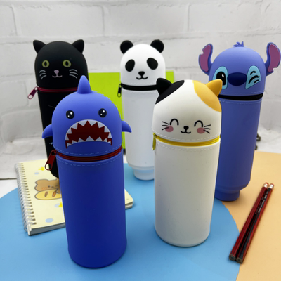 卡通熊猫鲨鱼硅胶笔袋可爱动物伸缩变笔筒儿童学生收纳文具史迪仔