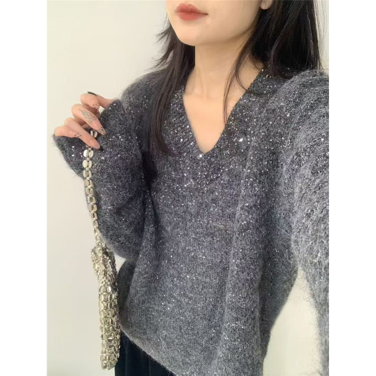 V领针织上衣blingbling亮片毛衣