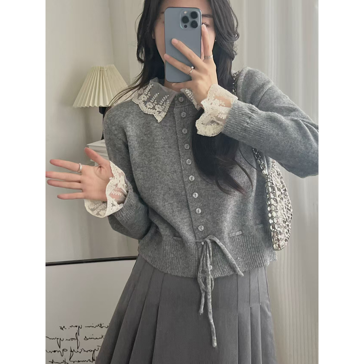 蕾丝边圆领甜美针织开衫毛衣外套