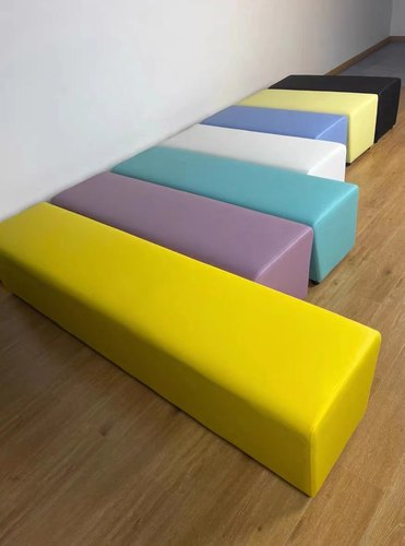 儿童诊所游乐场幼儿园培训班机构休息区大厅长条形软包沙发组合凳