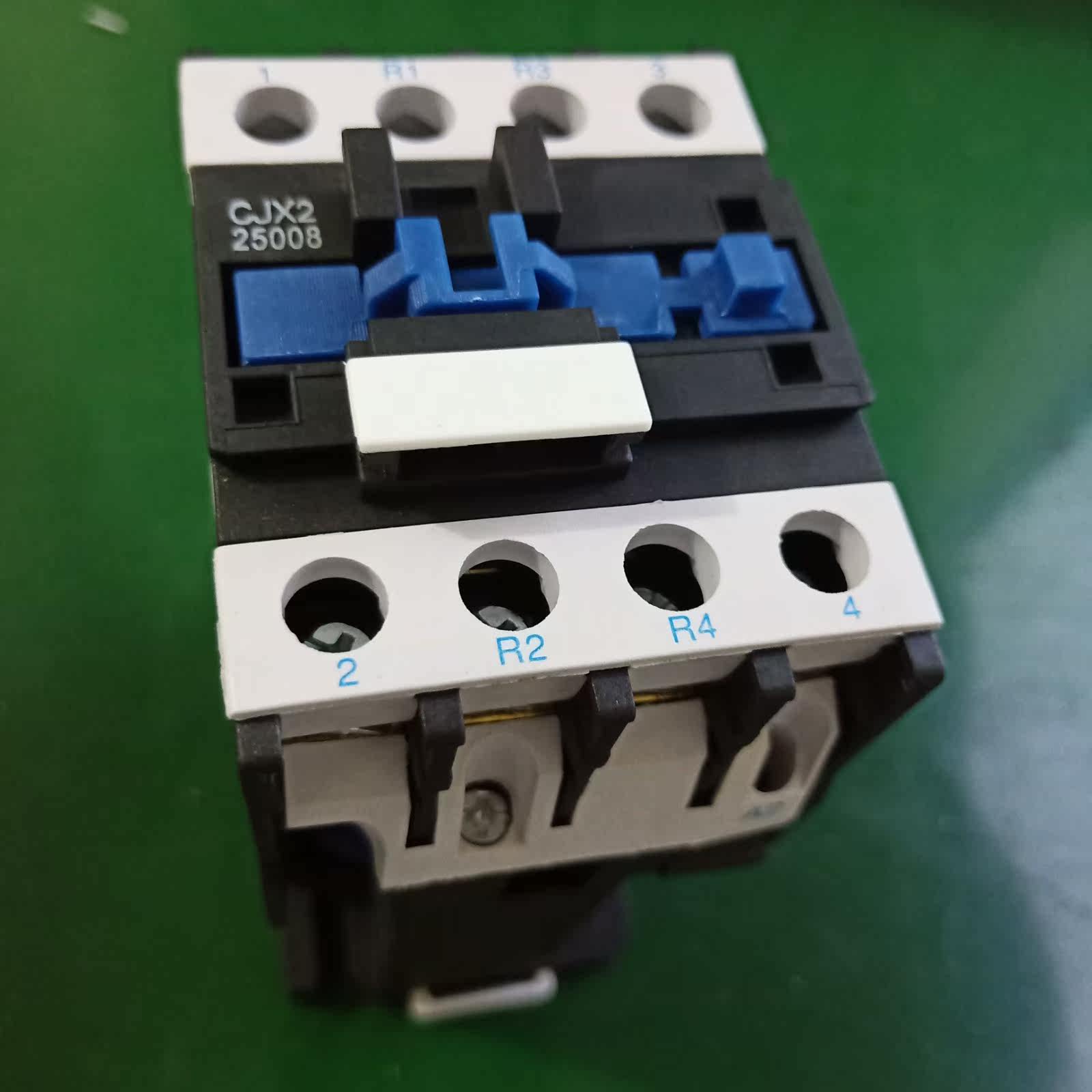 四级直流接触器CJX2上海人民电气