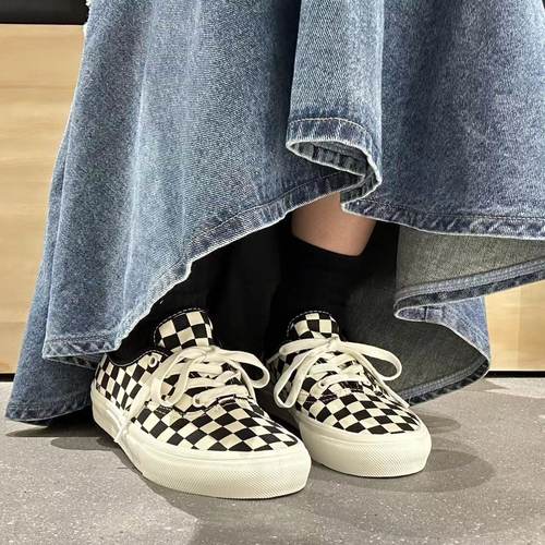 VANS系带男女棋盘格低帮板鞋
