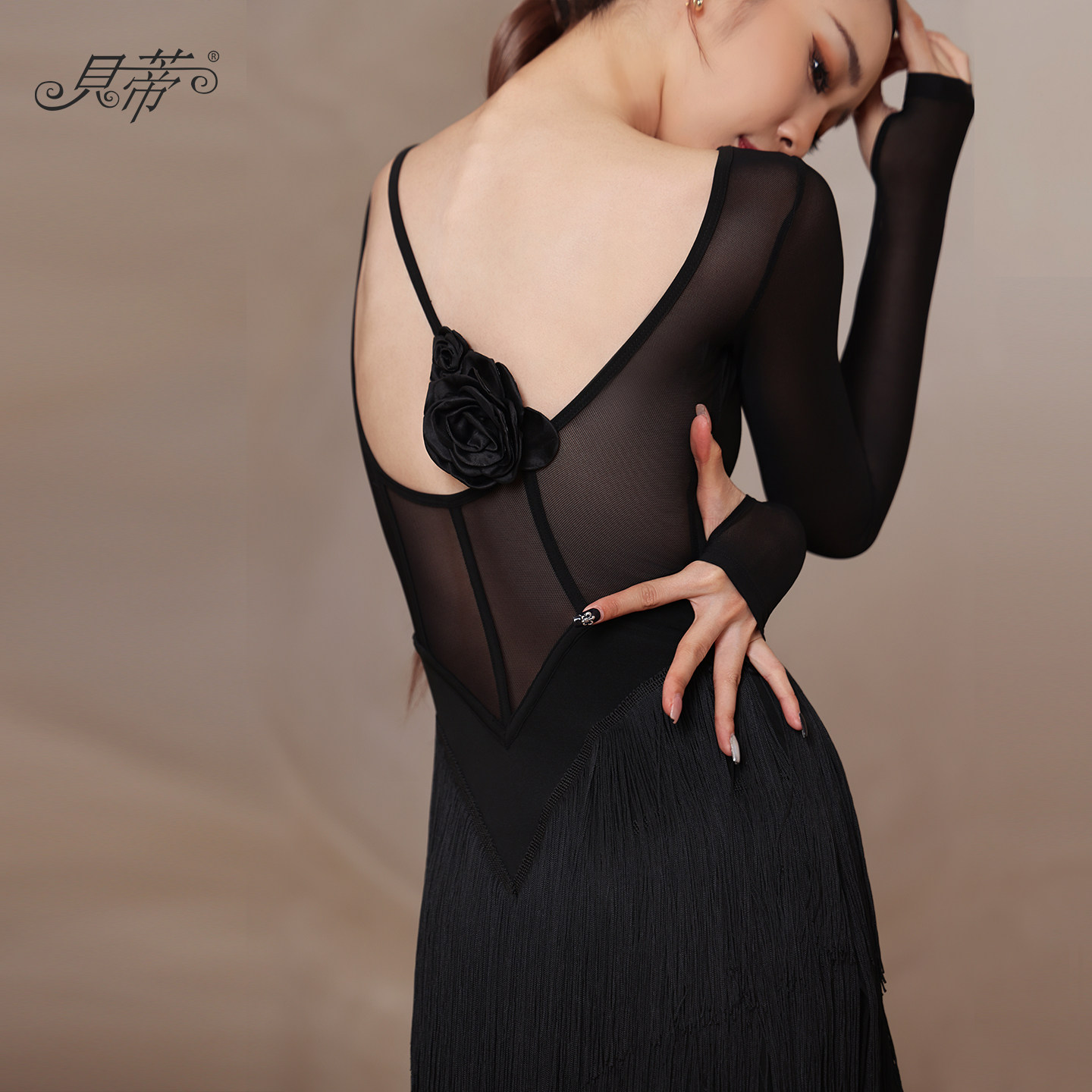 贝蒂高级感拉丁舞服女舞蹈服练功服高级感套装成人流苏连衣裙BD75