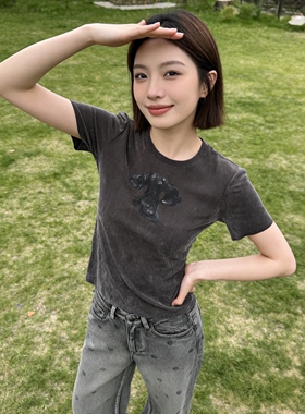 现货【奢定SHX】2026夏新轻薄透气修身圆领卡通植绒T恤女小狗短袖