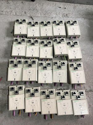 出售拆机施耐德适配器 VW3CANTAP2 功能包好 实物拍