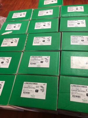 施耐德驱动器 LXM23DU10M3X 全新原装正品