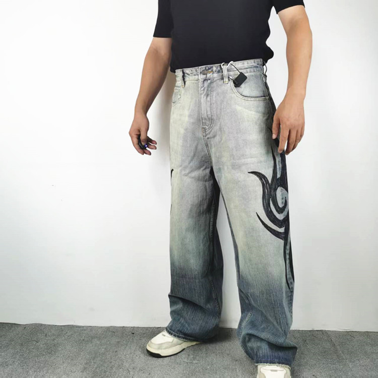 水洗复古BAGGY龙纹火图腾牛仔裤