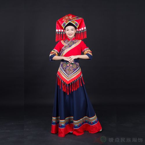 新款壮族民族服装红色刺绣舞蹈