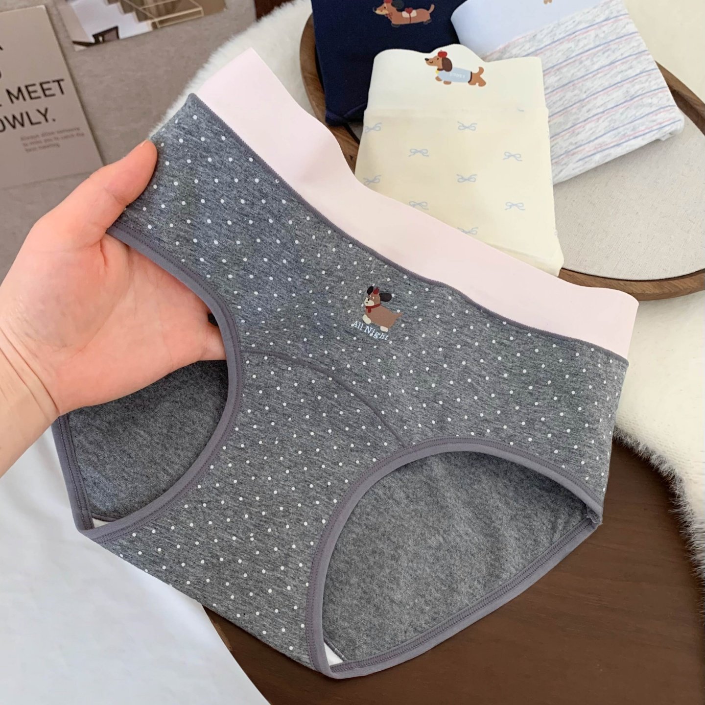 小甜崽 萌趣腊肠狗纯棉透气内裤女生2026新款舒适柔软中腰三角裤,女士内衣/男士内衣/家居服,女三角裤,淘宝优惠券,粉丝福利购,淘宝优惠卷