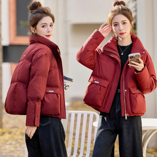 红色冬季短款羽绒服女2025新款小个子保暖妈妈装高级感白鸭绒外套