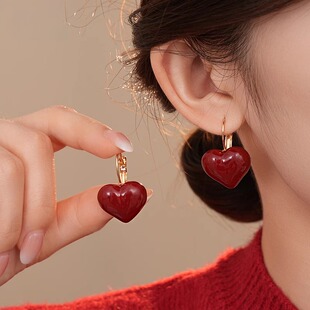 复古安可拉红色滴油爱心耳环港风复古耳扣法式气质高级感耳饰