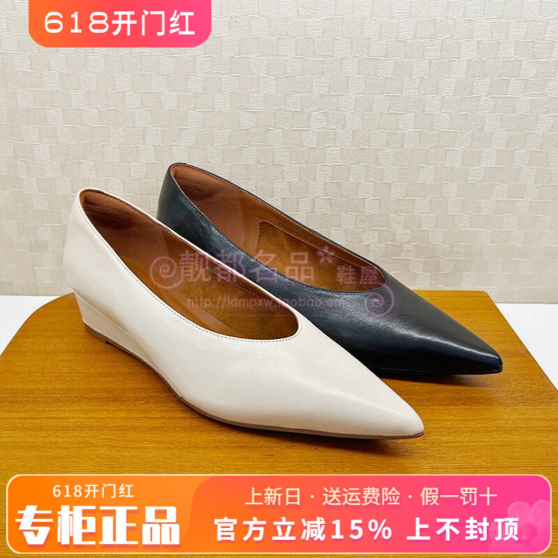 正品蹀愫ts女鞋2026夏款尖头饰扣坡跟中跟浅口单鞋T76508A-02
