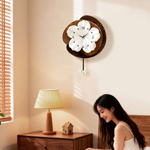 国补中古风客厅钟表装饰画发光挂钟创意带钟摆时钟挂墙餐厅艺术钟