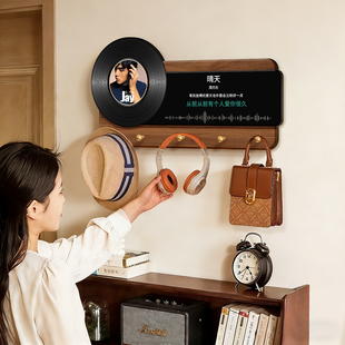 周杰伦黑胶唱片衣帽架免打孔墙上挂衣架挂墙置物架玄关门后收纳架
