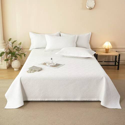 全棉60支麦穗刺绣床盖三件套