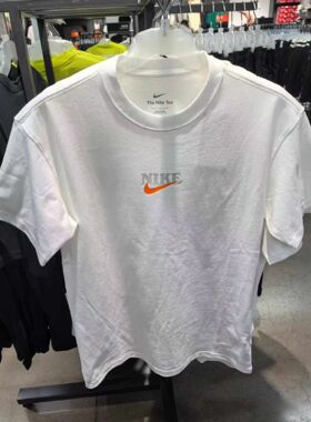 正品Nike/耐克 男子圆领运动休闲美式印花纯棉宽松T恤短袖 FN3700