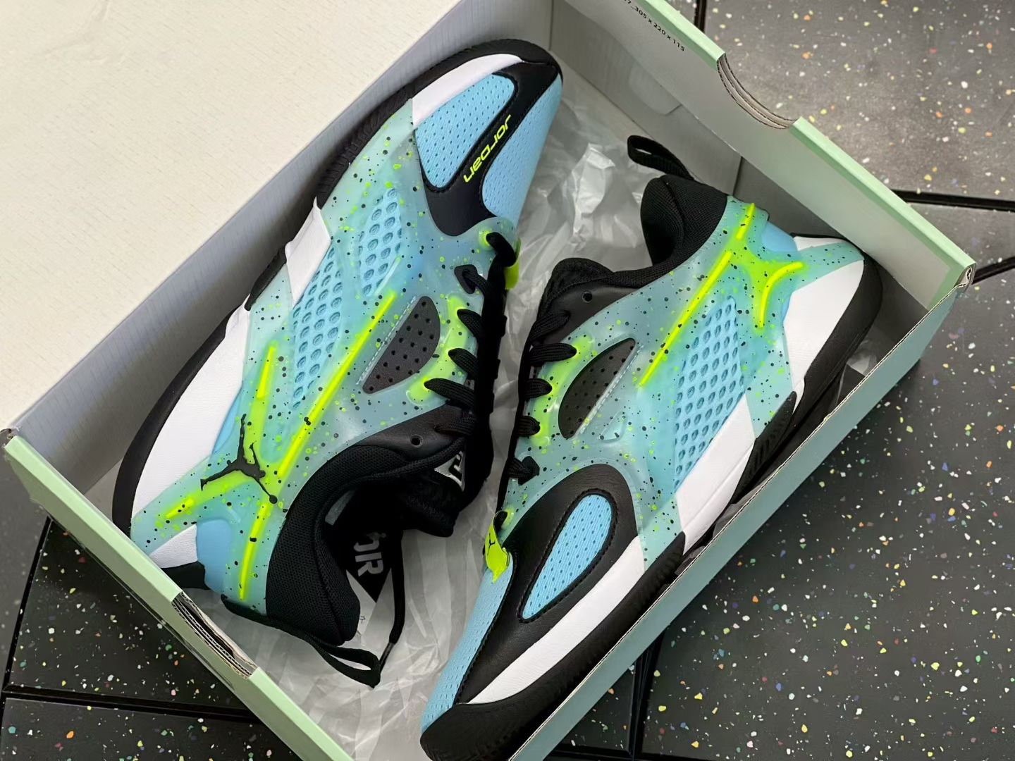 Nike/耐克JORDAN男低帮防滑减震透气经典实战篮球鞋FQ3859 IB7139