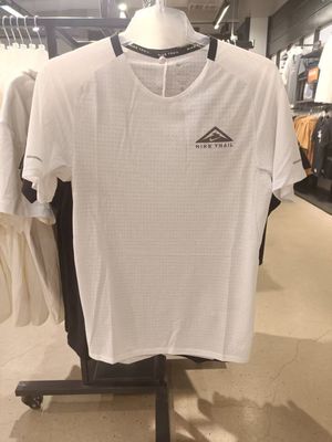 Nike耐克男训练健身运动跑步篮球透气速干短袖T恤DV9306