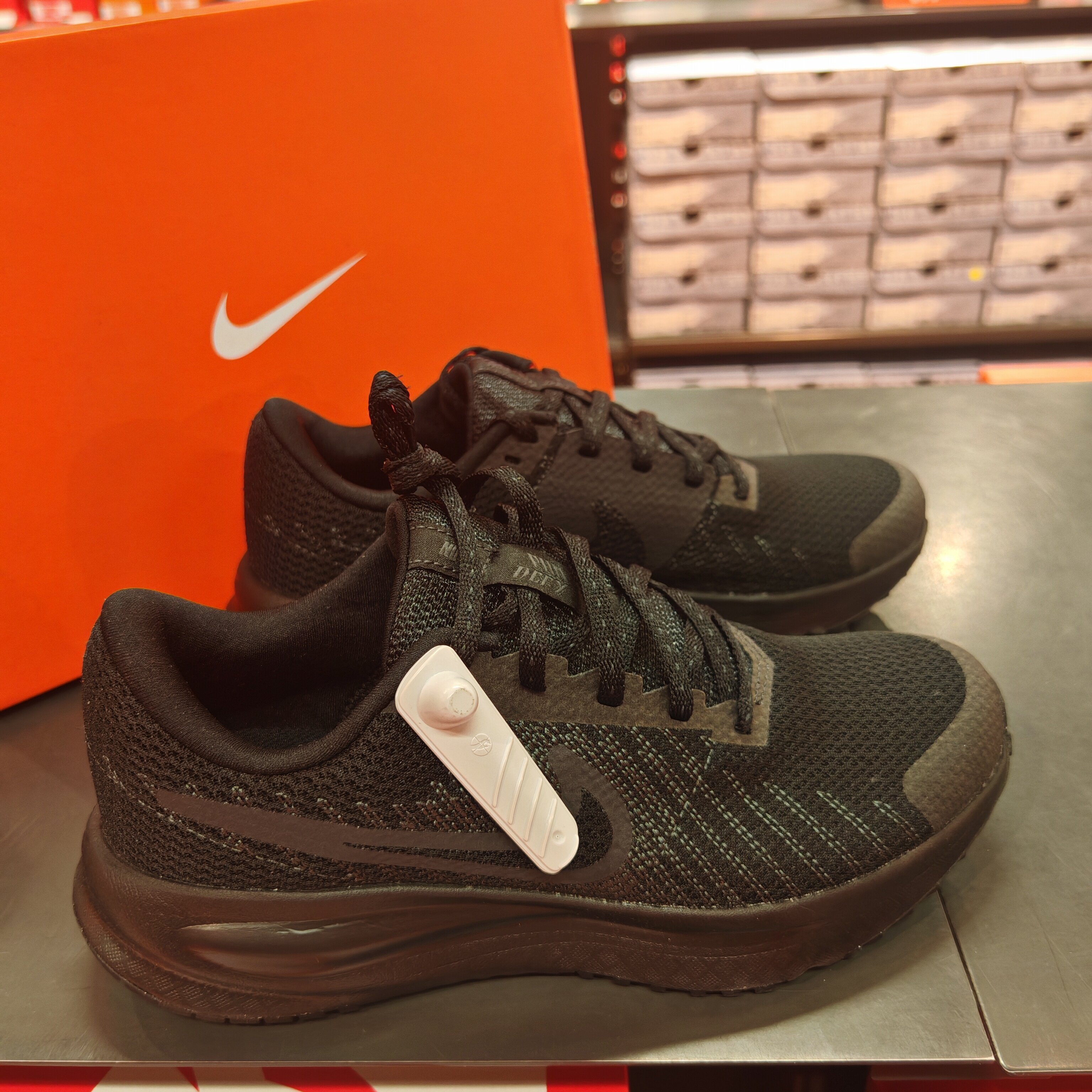 新款Nike耐克女缓震Run Defy减震透气运动训练跑步鞋HM9593