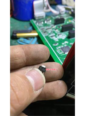 贴片N沟道场效应管 FQT7N10L FQT7N10LTF SOT223 1.7A 100V