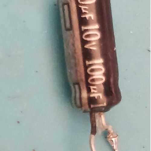 10V100UF  汽车电脑板常用插脚电容 体积5*11MM 全新原装