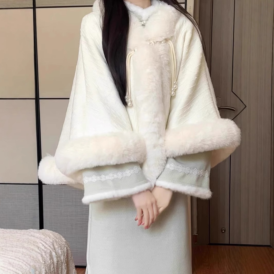 新中式旗袍毛毛披肩日常百搭披风加厚秋冬季民国风保暖加绒斗篷