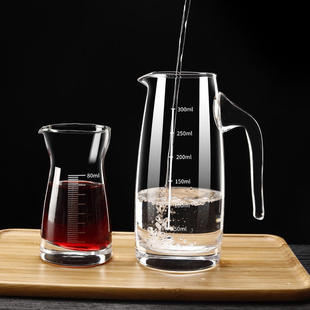 新款玻璃分酒器白酒醒酒器家用带刻度量酒器小号白酒杯带手柄酒壶