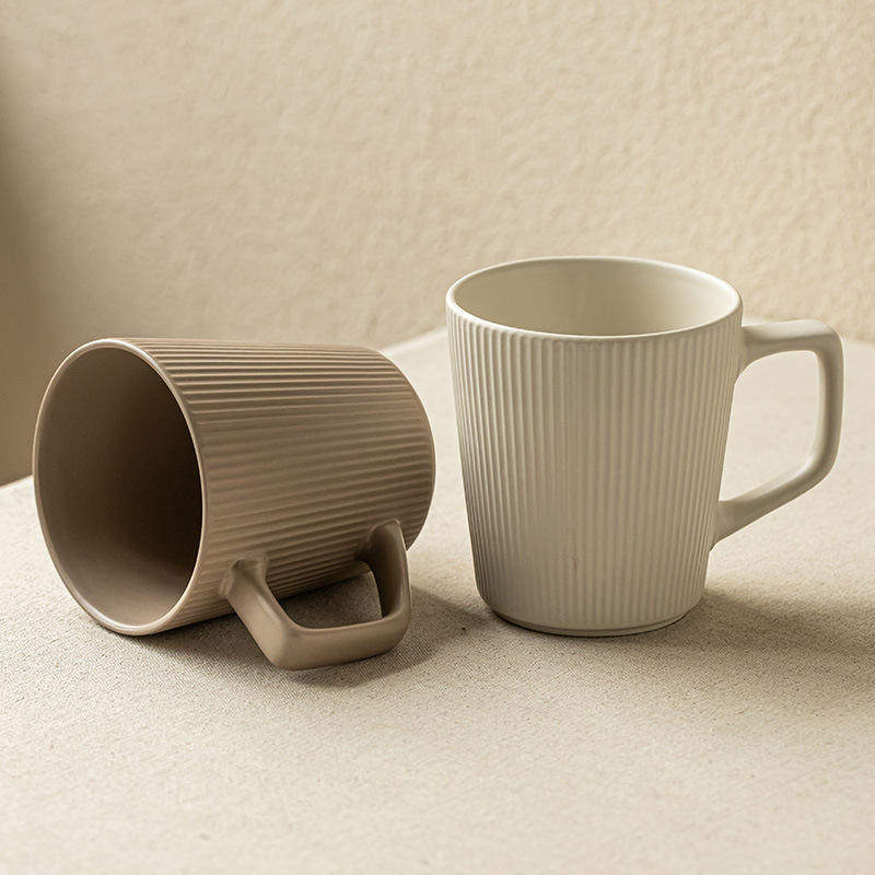 新款简约风竖纹陶瓷水杯高颜值家用大容量马克杯情侣对杯办公室用