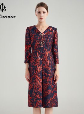 阿丹娜秋冬新款女提花V领收腰连衣裙子八分袖吊坠时尚LTA737DRX0