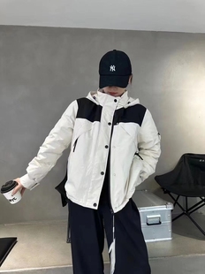 冲锋衣白鸭绒羽绒服女装冬季最新款加厚保暖外套休闲宽松舒适潮品