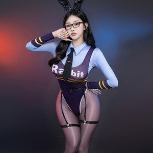 霏慕兔子教官cos制服肚兜约会性感小胸显大qqny诱惑免脱纯欲睡衣