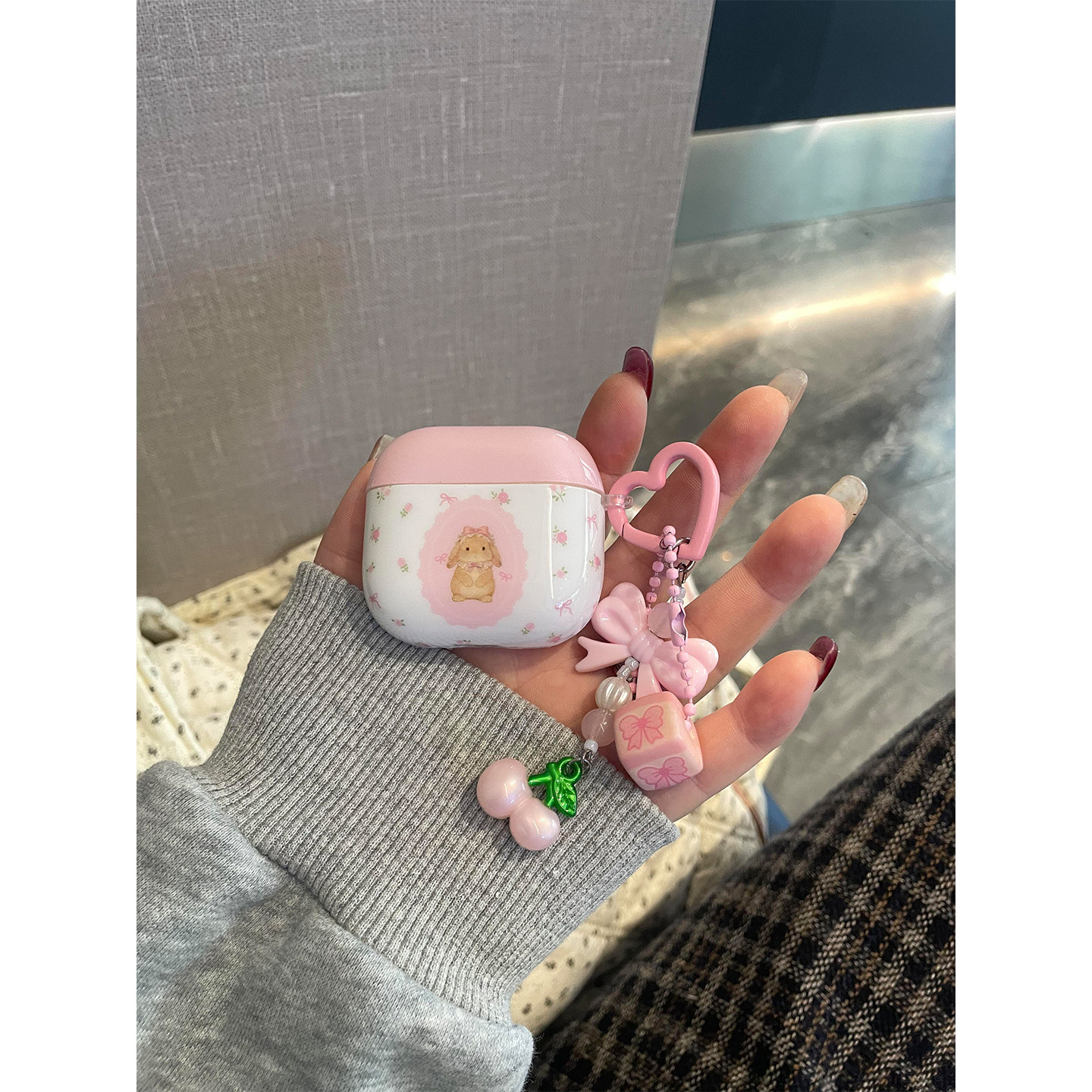 韩系可爱碎花洋娃娃兔子适用AirPods4代耳机壳苹果无线蓝牙A