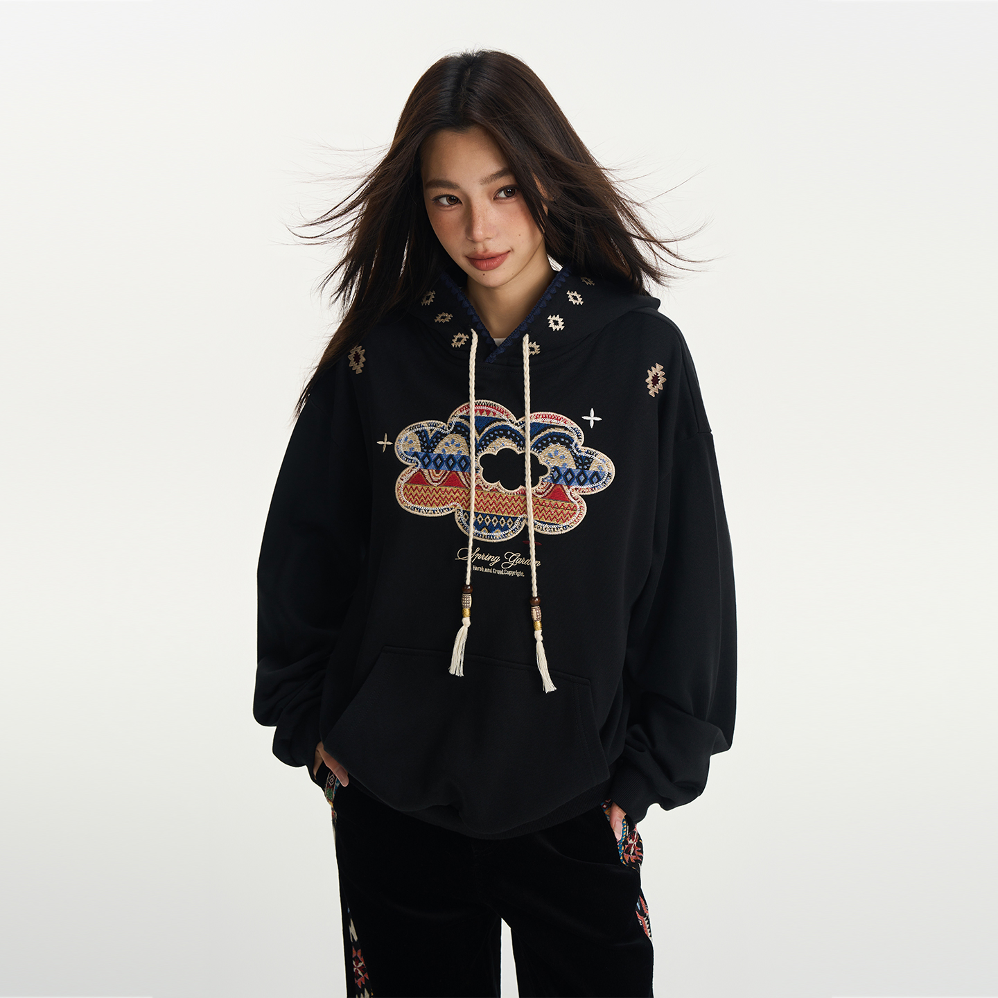 HACR小花民族风贴布绣帽衫 国潮牌潮流宽松慵懒感情侣装卫衣女