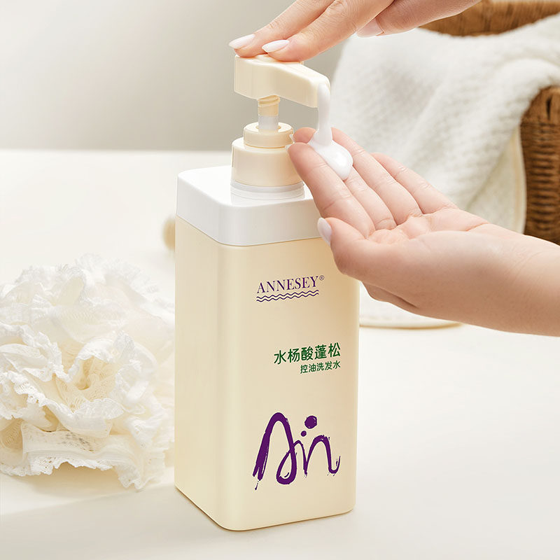水杨酸洗发水控油去屑缓解头皮瘙痒自然蓬松亮泽顺滑秀发清新花香