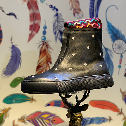 JINIWU波点休闲刺绣全身高帮板鞋