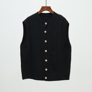 360 2025新款秋冬圆领麻花大码针织马甲背心女士叠穿坎肩毛衣开衫