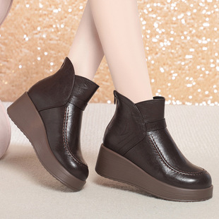 小鞋匠冬季时尚坡跟女靴加厚绒保暖舒适便捷后拉链增高显高不累脚