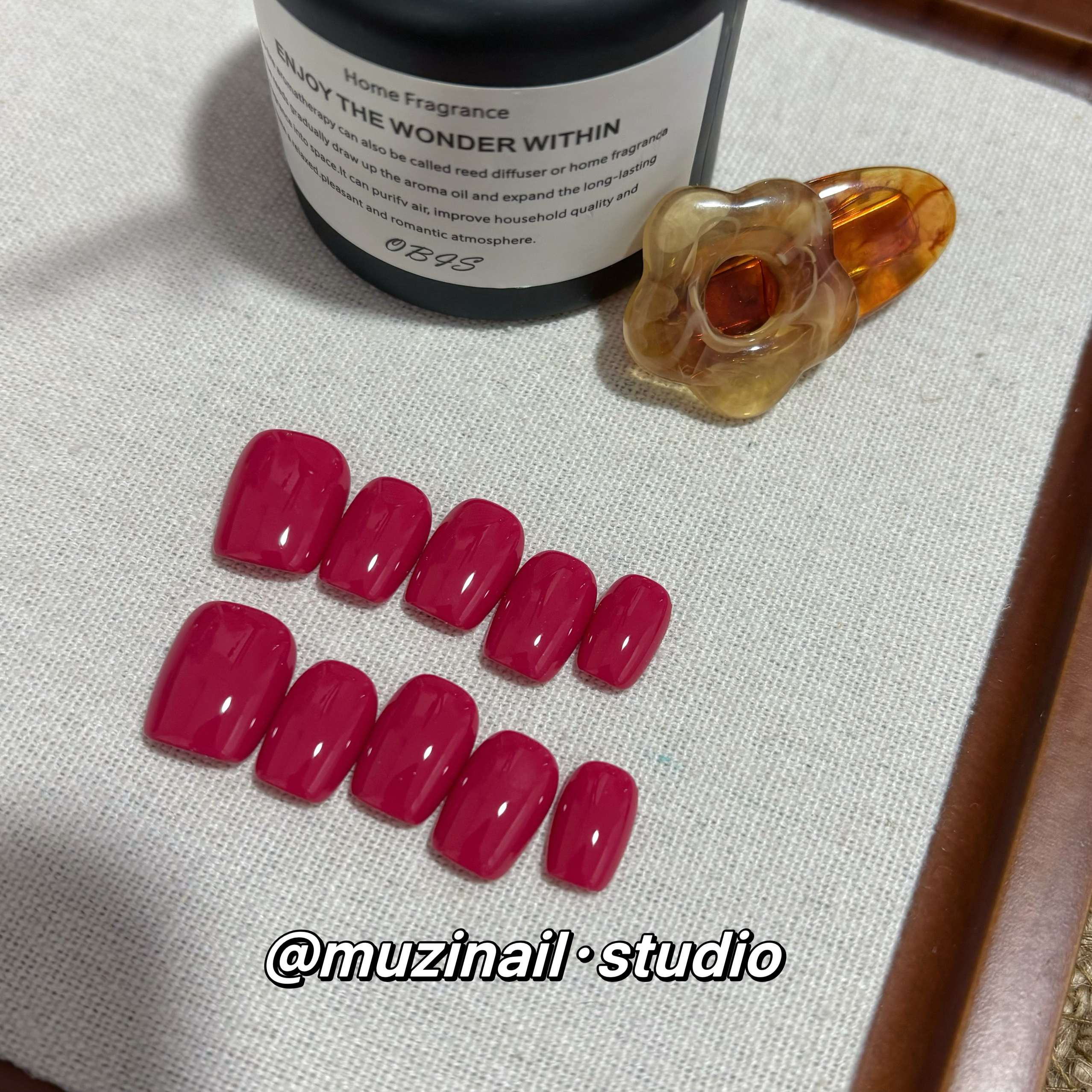 【MUZI穿戴甲】纯色秋冬新款小众ins风显白高级感短款手工假指甲3