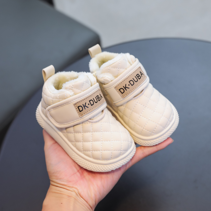 男宝宝雪地靴冬季学步鞋