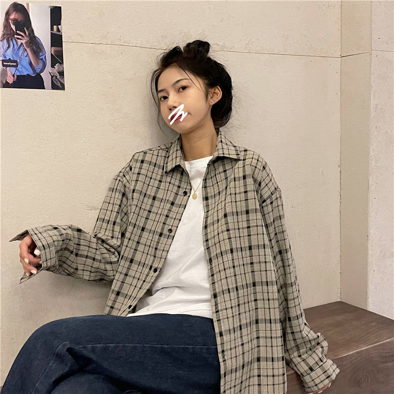 Real shot small square long sleeve Korean fashion loose Plaid Shirt Hong Kong Style handsome coat students versatile