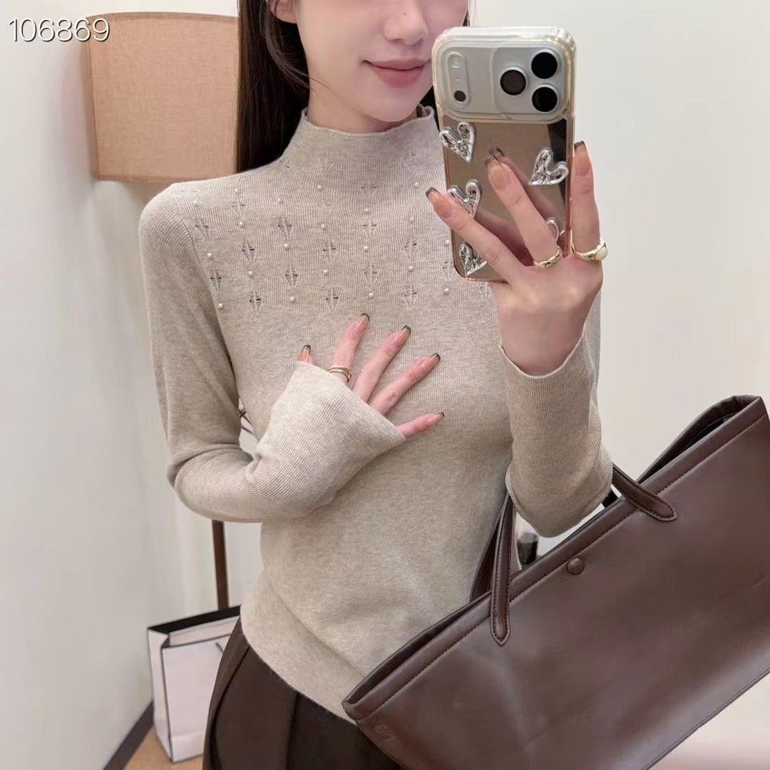 精致钉珠半高领针织打底衫女秋冬季新款毛衣修身显瘦长袖内搭上衣