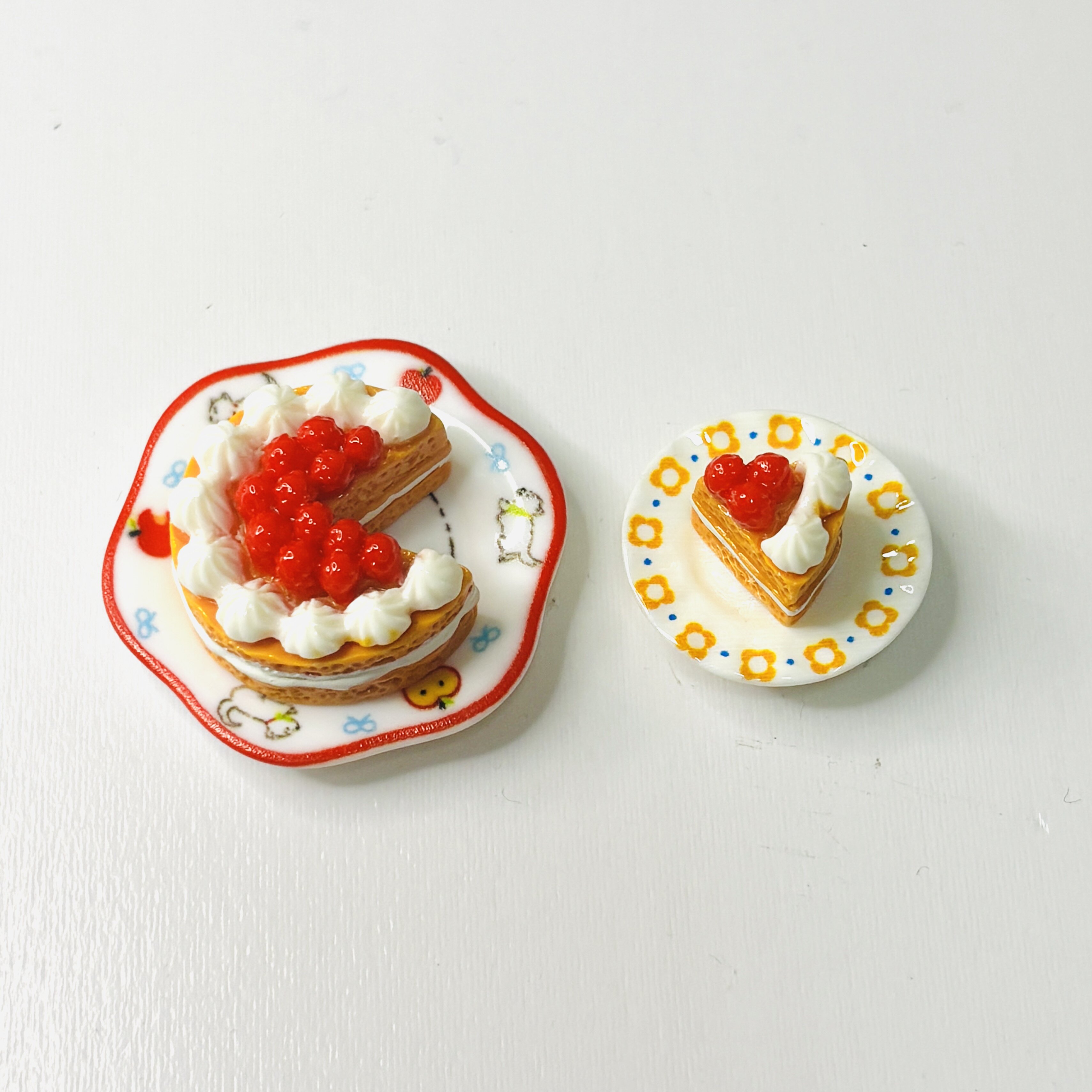 微缩甜点迷你草莓蛋糕食玩摆件儿童过家家玩具ob11娃娃用bjd娃屋