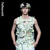 设计 山谷少年原创男装 春莳 镂空拼接手工立体花植物提花系带背心