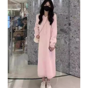 慵懒风高级感时尚连帽针织连衣裙女秋冬小个子宽松显瘦打底毛衣裙
