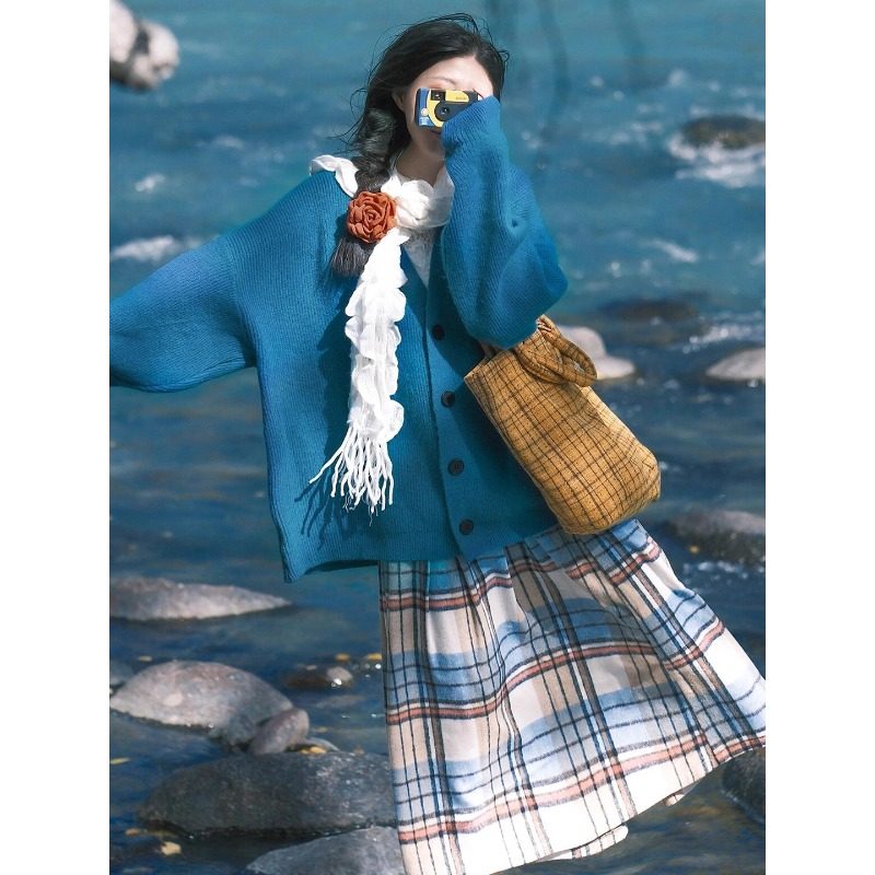 克莱因蓝色针织毛衣开衫外套女装2025新款爆款秋冬复古多巴胺穿搭,女装/女士精品,毛针织衫,淘宝优惠券,粉丝福利购,淘宝优惠卷