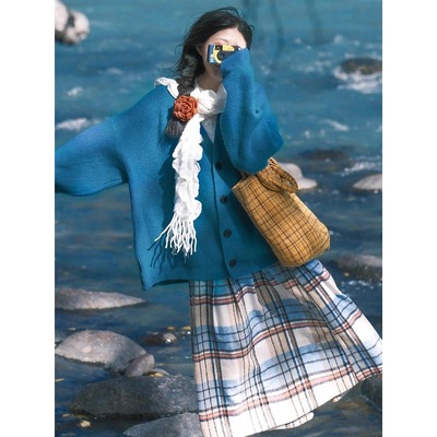 秋冬新款爆款克兰因蓝针织毛衣