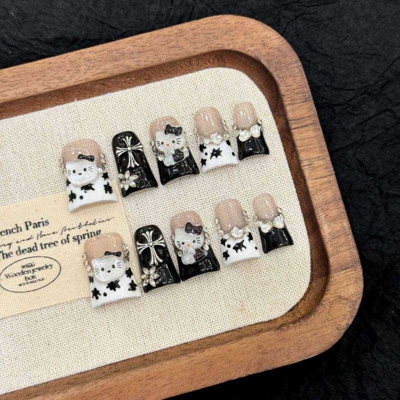【牛奶猫咪】短鸭嘴牛奶法式卡通可爱短款纯手工穿戴甲批发成品,彩妆/香水/美妆工具,穿戴甲/甲片,淘宝优惠券,粉丝福利购,淘宝优惠卷