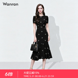 2026夏季新款淑女气质圆领短袖小黑裙收腰显瘦荷叶边绣花连衣裙女